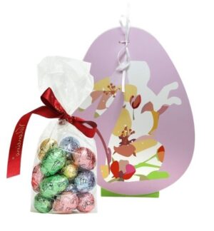 https://www.sarasgardens.ro/wp-content/uploads/2023/03/cutie-cu-oua-de-ciocolata-belgiana-valentino-bunny-blossom-200g-300x324.jpg